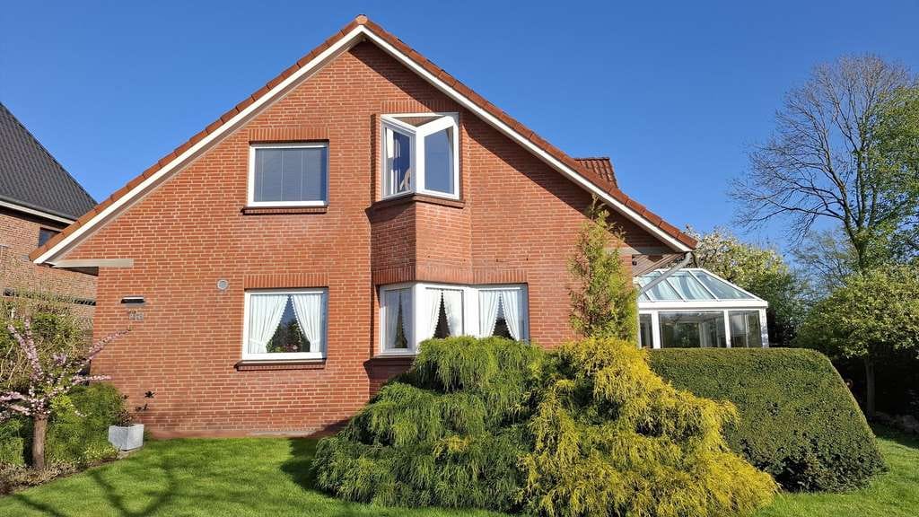 Immobilie in Hasloh - Voll unterkellertes Einfamilienhaus mit Wintergarten und Solar - Bild 0