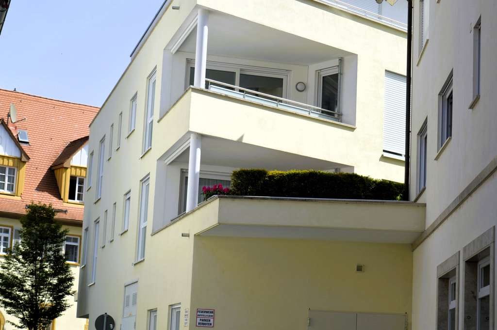 Immobilie in Neuffen - Modernes, barrierefreies Wohnjuwel mit 45 m² Sonnenterrasse im ruhigen Herzen von Neuffen ! - Bild 0