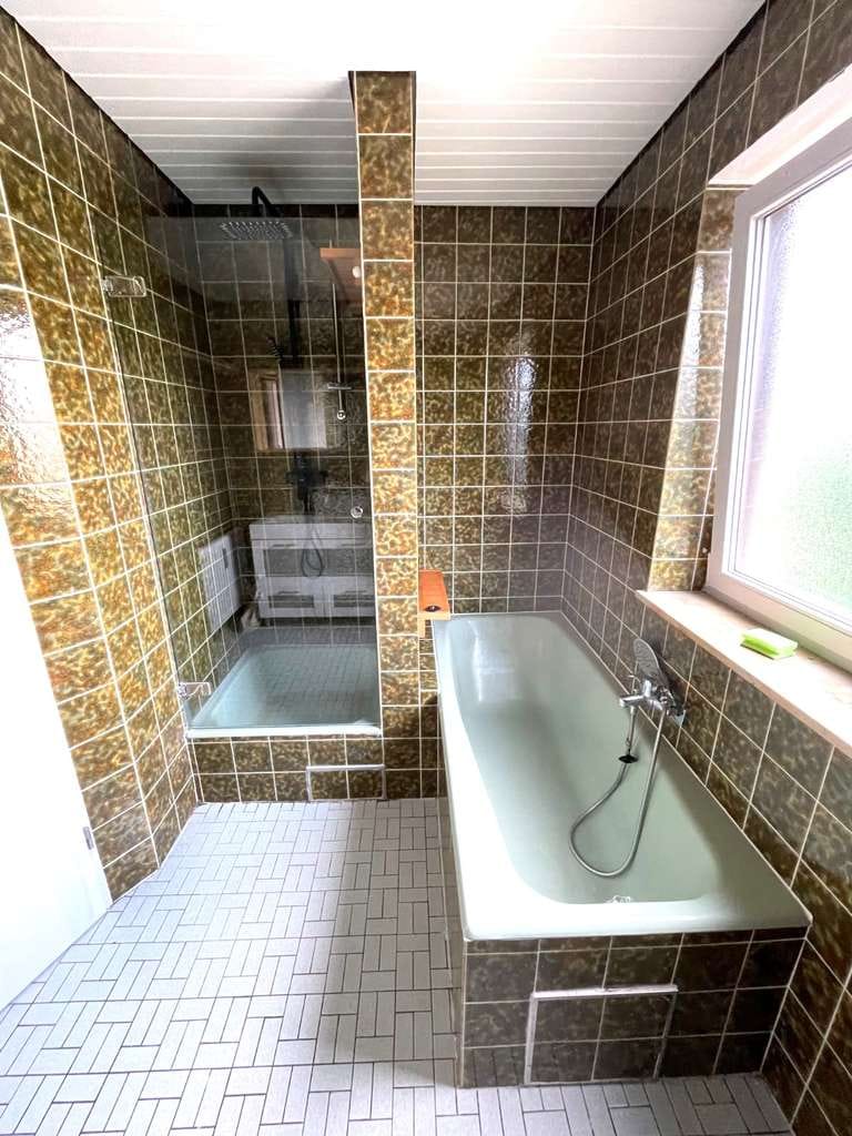 Immobilie in Peiting - Ihre Alternative zum eigenen Haus:
Großzügige 4-Zimmer-Wohnung
 im 1. OG mit 2 Südbalkonen - Bild 4