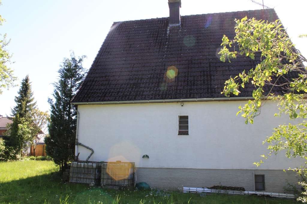 Immobilie in Medebach - Sanierungsbedürftiges Einfamilienhaus mit Garten in top Lage von Medebach - Bild 1