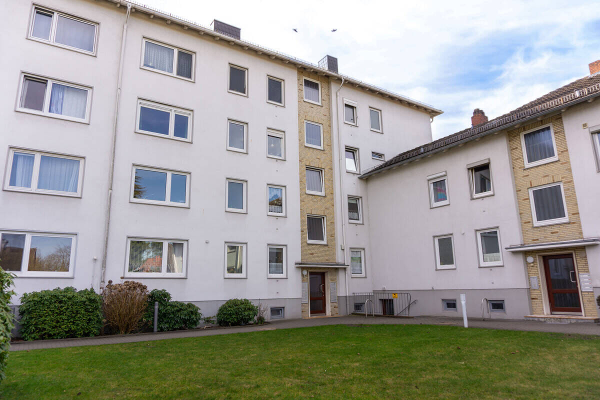 Immobilie in Bremen - PURNHAGEN-IMMOBILIEN -  Modernisierungsbedürftige 1-Zimmer-Wohnung mit Balkon in ruhiger Lage von Rönnebeck - Bild 0