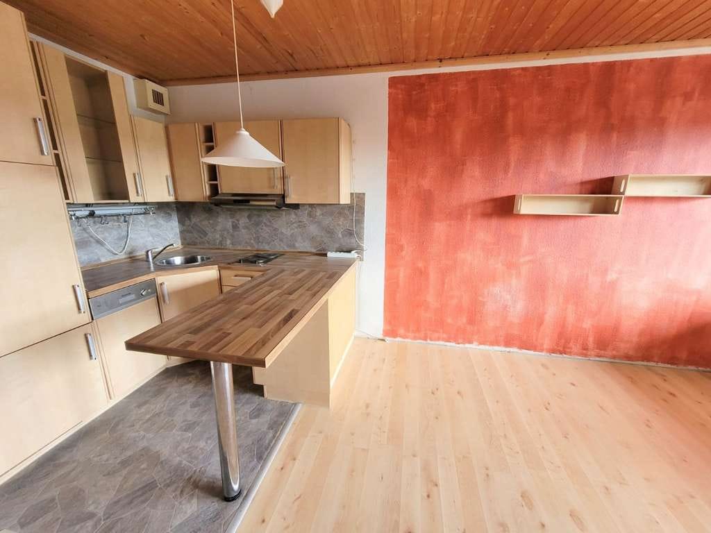 Immobilie in Schonach im Schwarzwald - **Einzigartig** - 3-Zimmer Maisonettwohnung - 2 Balkone + 1 Freisitz - Luftkurort Schonach - Bild 2