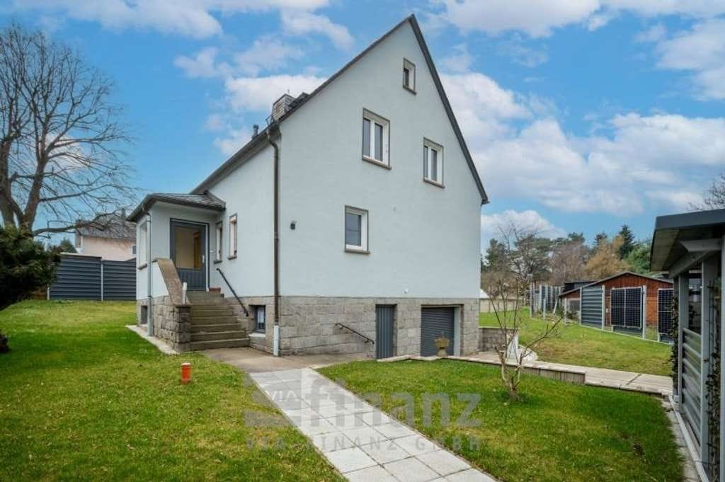 Immobilie in Niederwürschnitz - Modernisiertes EFH mit Pool, PV-Zaun & Wallboxen in Niederwürschnitz - Bild 0