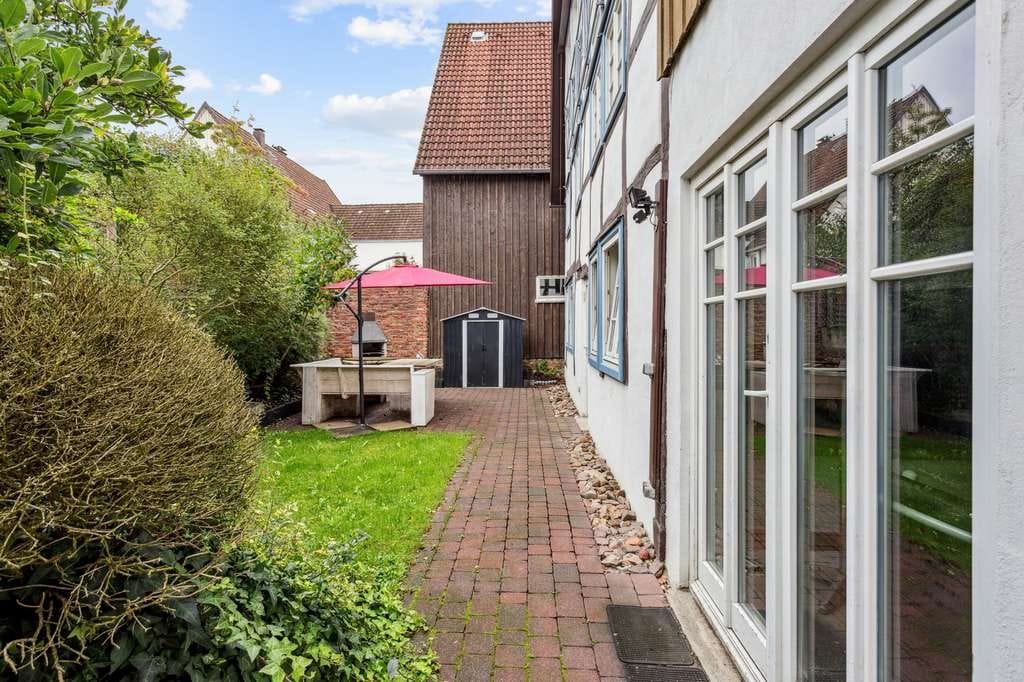 Immobilie in Blomberg - Historisches Fachwerkjuwel in zentraler Altstadtlage - zur Eigennutzung oder als Anlage - Bild 3