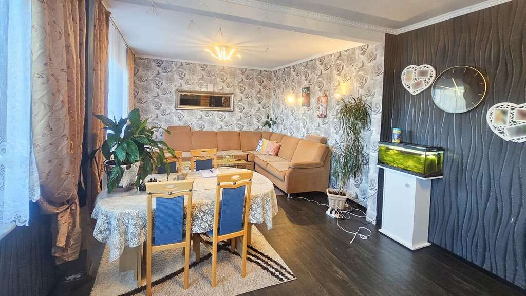 Immobilie in Herdorf - Charmantes Einfamilienhaus mit modernen Komfort und Garten - Erdwärme, Terrasse & viel Potenzial! - Bild 2