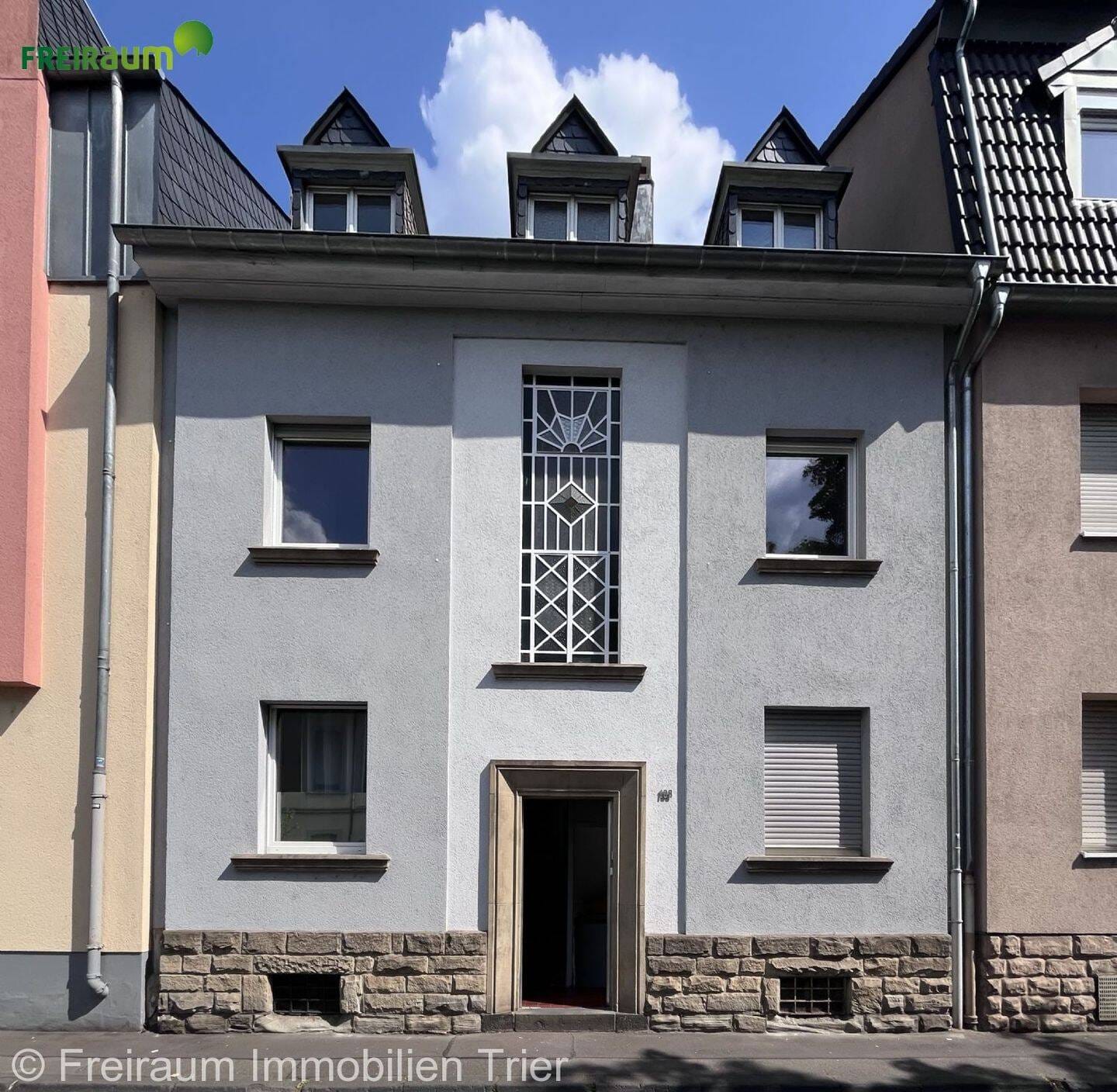 Immobilie in Trier - TR.-Engelstraße: Modernisierungsbedürftiges Mehrfamilienhaus mit 3 Wohneinheiten zu verkaufen. - Bild 0