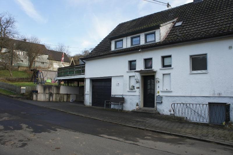 Immobilie in Limbach - ** ZWEIFAMILIENHAUS IN LIMBACH - KROPPACHER SCHWEIZ **** - Bild 0