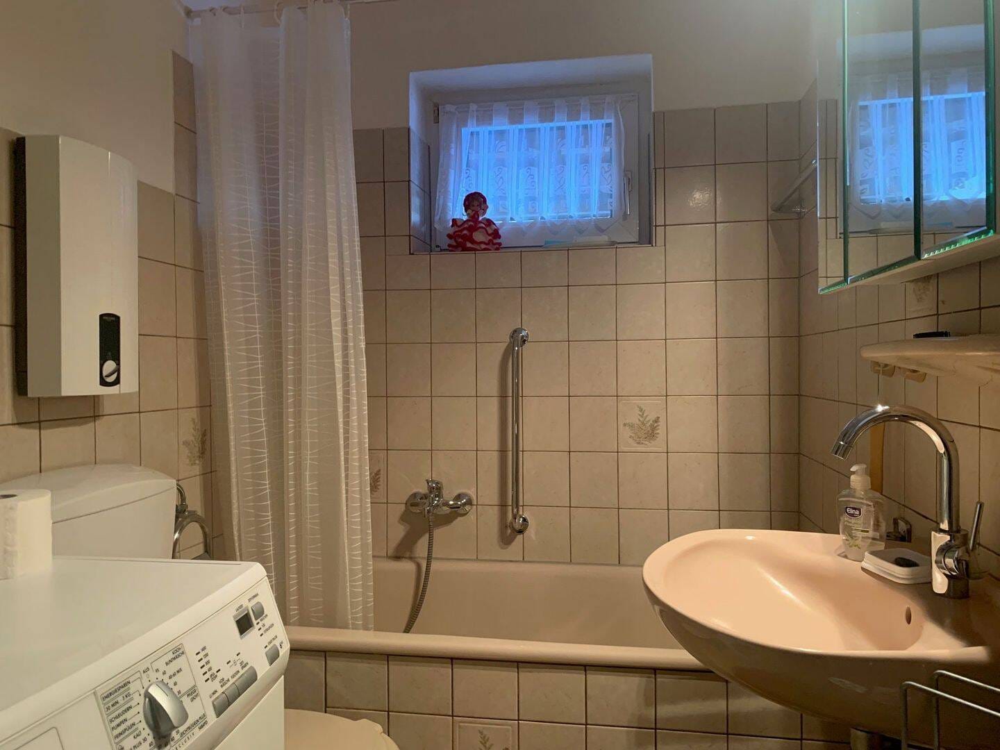 Immobilie in Lachendorf - Vermietetes Appartement-Haus mit 4 WE, Garage  und Stellplätzen: energetisch top, gute Mieten, hohe Mietnachfrage ... - Bild 2
