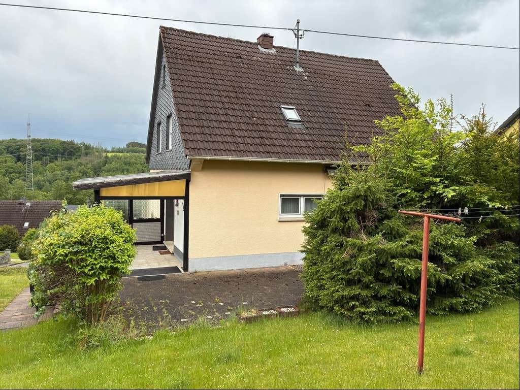 Immobilie in Wallmenroth - Ihr neues Eigenheim in ruhiger Wohnlage  - Bild 3