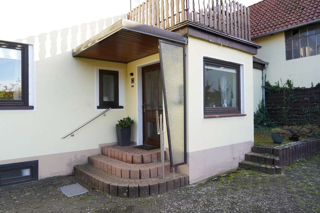 Immobilie in Edemissen - * Eigentumswohnung mit ca. 1.000 m² Grundstücksanteil * - 3-Zi.-Wohnung mit Garage in Wipshausen - Bild 1