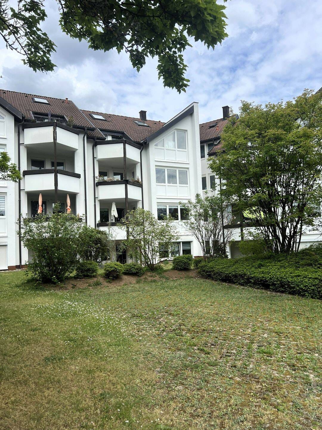 Immobilie in Dörfles-Esbach - Schöne gepflegte 2-Zimmerwohnung mit Terrasse - Bild 2