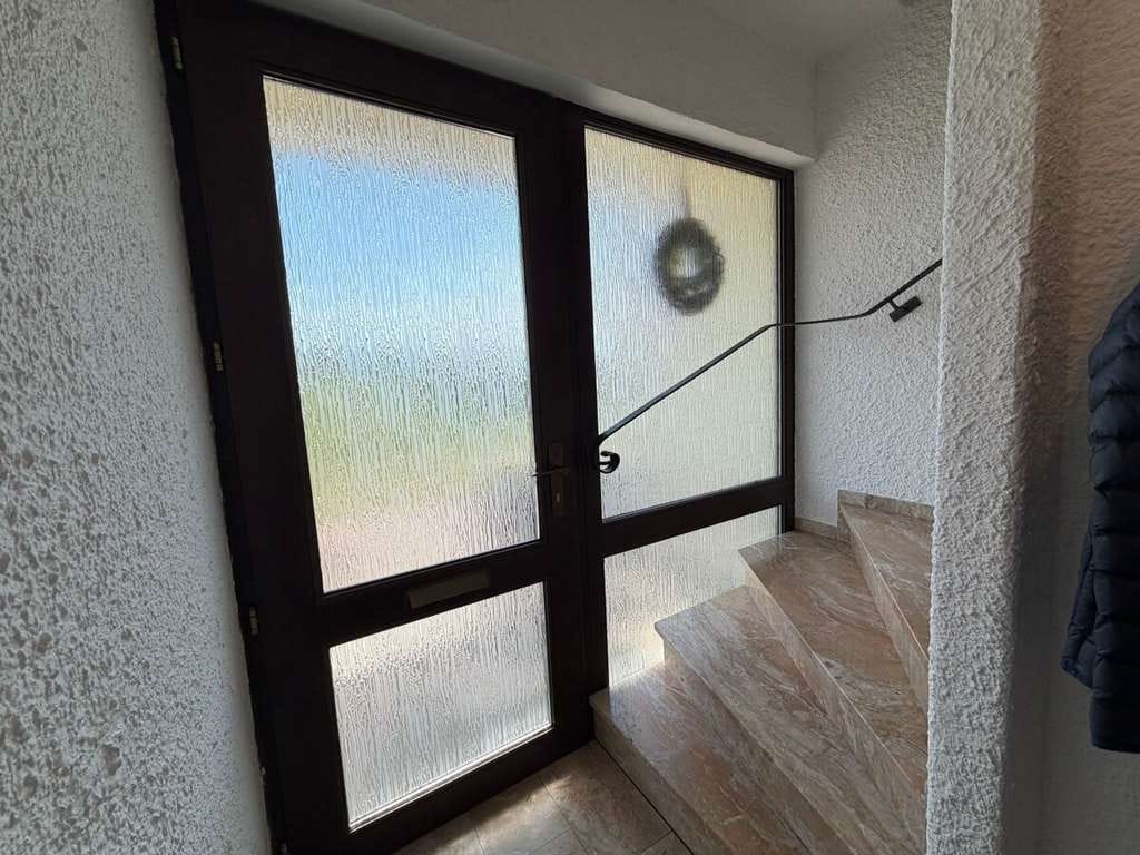 Immobilie in Heusweiler - Attraktives Zweifamilienhaus in ruhiger Lage von Heusweiler-Berschweiler - Bild 2