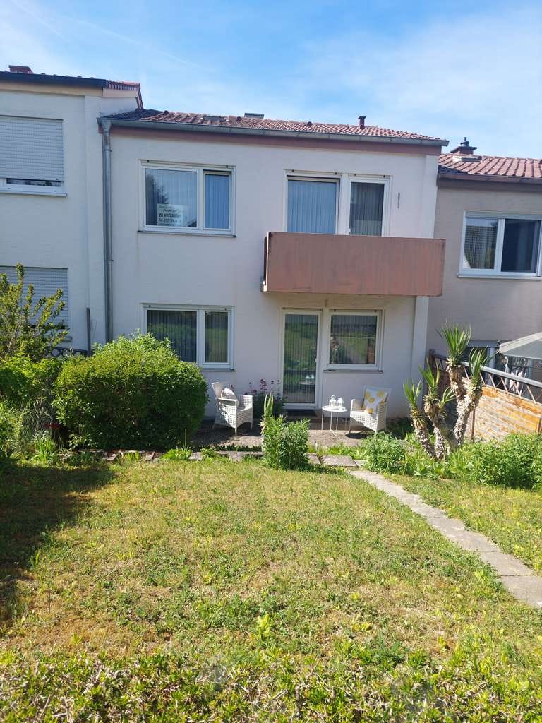 Immobilie in Weinsberg - REIHENMITTELHAUS - Eigentum statt Miete bezahlen - Wohnwünsche verwirklichen! - Bild 1