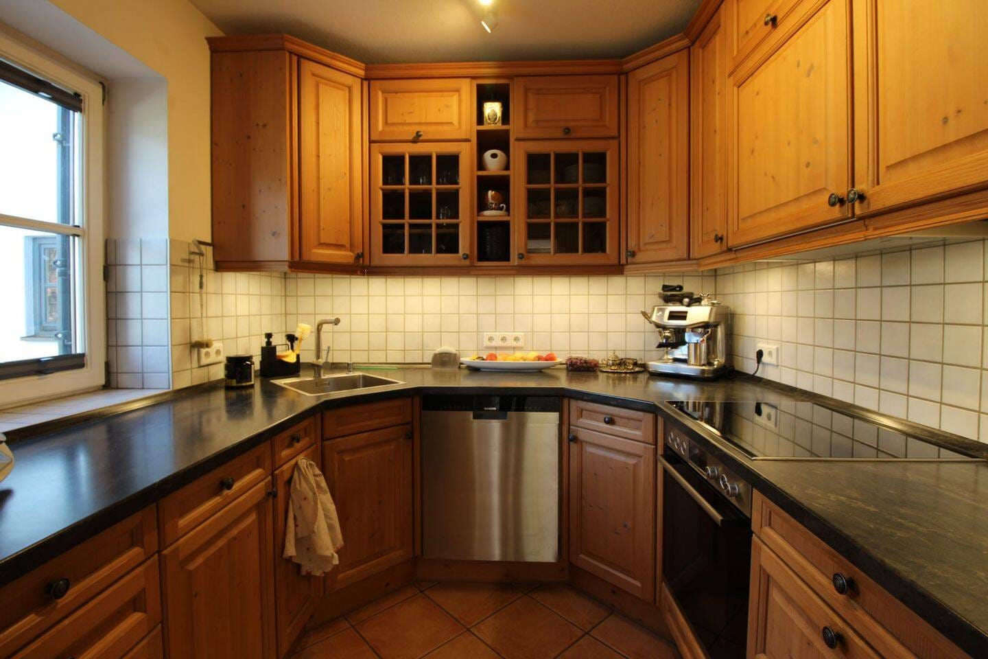 Immobilie in Finsing - Kernsanierte Villa - Luxus, Stil und Wohnqualität vereint - Bild 3