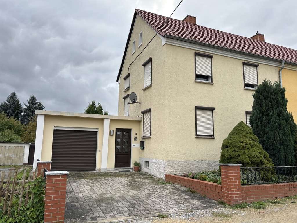 Immobilie in Löbau - Doppelhaushälfte mit Garage in ruhiger Lage von Löbau - Bild 0
