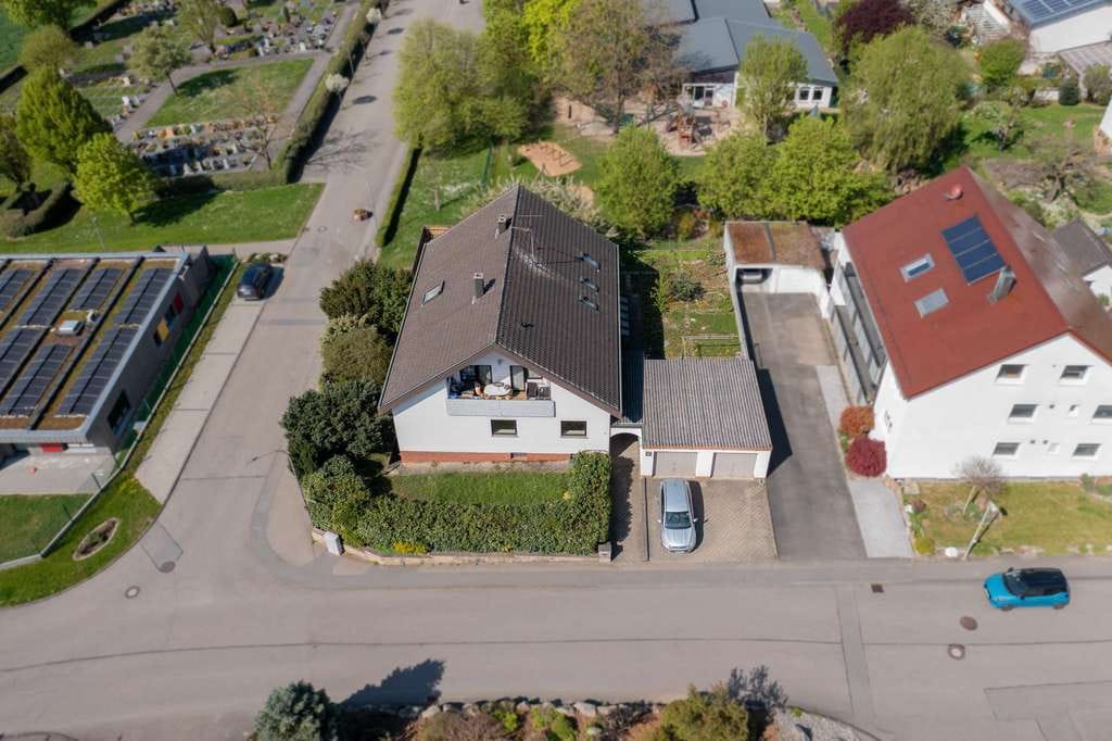 Immobilie in Bretzfeld - Gepflegtes Vierfamilienhaus in guter Lage von Bitzfeld! - Bild 2