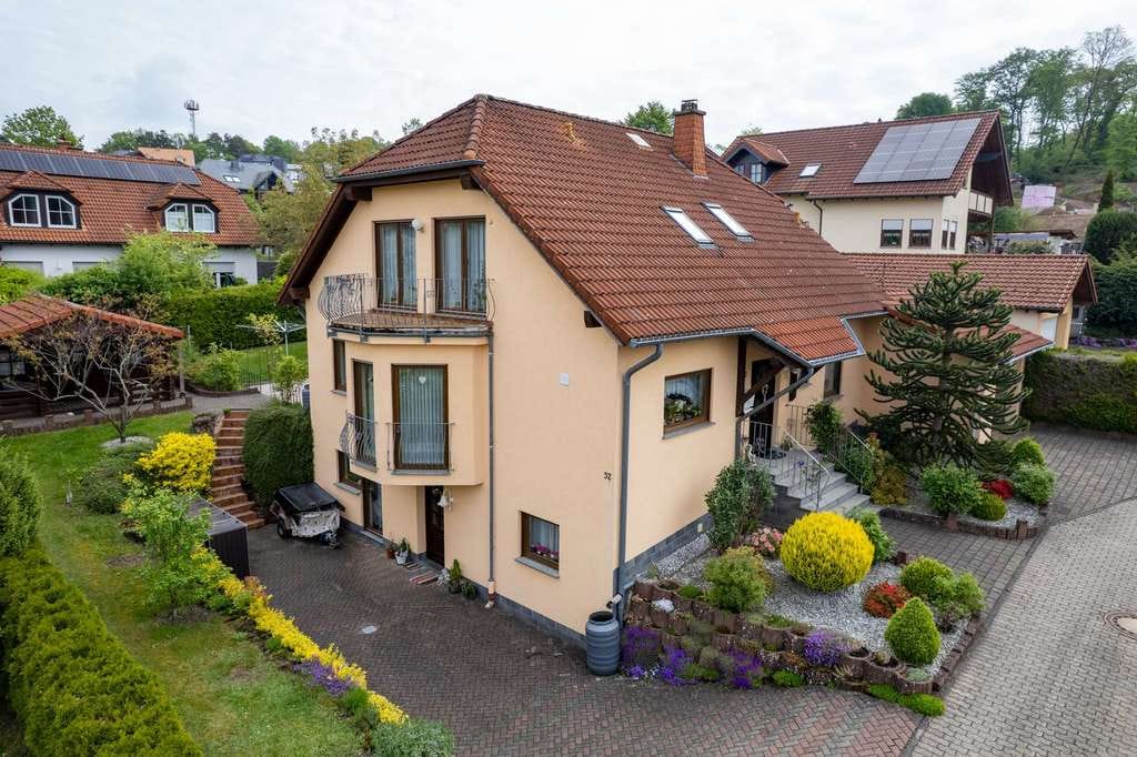Immobilie in Ulmen - *** Freistehendes Einfamilienhaus mit Einliegerwohnung in idyllischer Lage in Ulmen *** - Bild 0