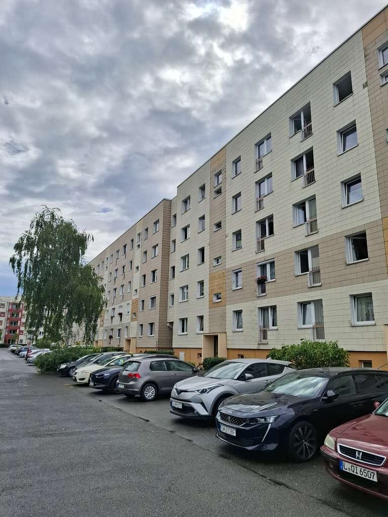 Immobilie in Leipzig - Sanierungsbedüftige - 2 Raum Wohnung zu verkaufen - Bild 0