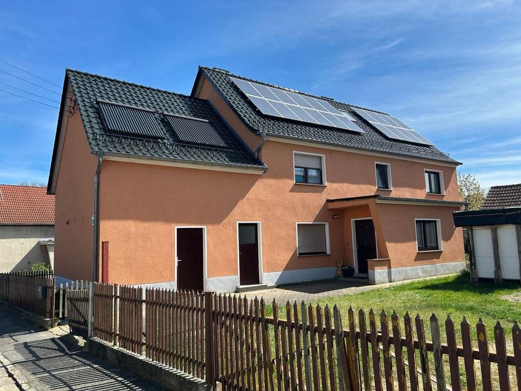 Immobilie in Schönfeld - Raum für Kinder + Homeoffice!  EFH mit 7 Zimmern, Solar und Photovoltaik - Thiendorf / Ortrand - Bild 1