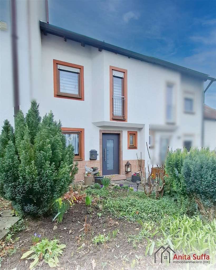 Immobilie in Dietersheim - Wohlfühlen auf drei Etagen – gepflegtes Reihenhaus in ruhigem Wohngebiet - Bild 3