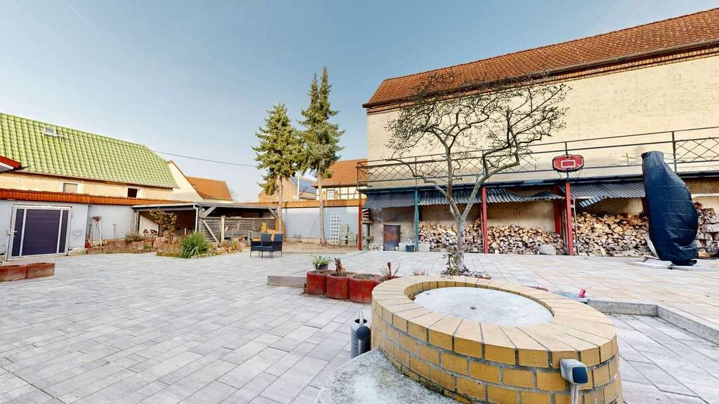 Immobilie in Markranstädt - Großzügiges Wohnhaus mit Hof und 387 m² Wohnfläche | Heizungsanlage neu 2023 - Bild 1