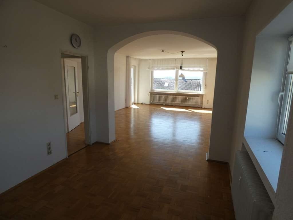 Immobilie in Dinkelsbühl - Helle, gut geschnittene 3,5-Zimmer Eigentumswohnung im Obergeschoss einer kleinen Wohnanlage - Bild 4