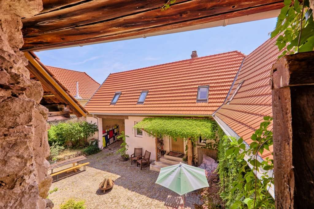 Immobilie in Bockenheim an der Weinstraße - Historischer Winzerhof mit Charme und moderner Energieeffizienz - Bild 4
