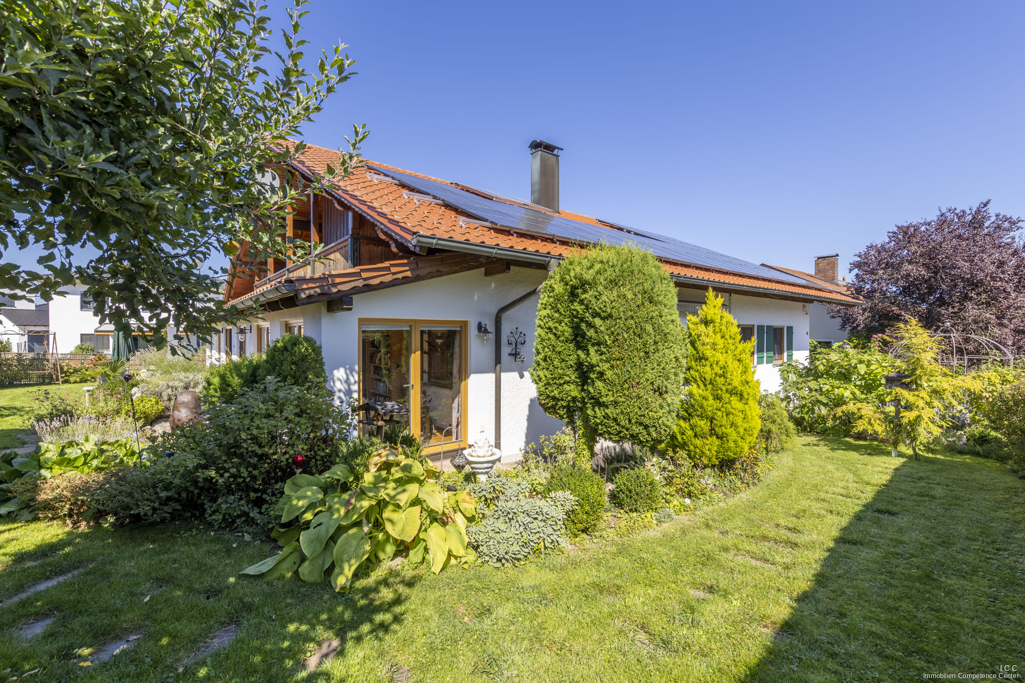 Immobilie in Kößlarn - *** VERKAUFT ***
Neuwertiges Landhaus mit neuer PV-Anlage in ruhiger Lage in Kößlarn, sofort bezugsfertig - Bild 2