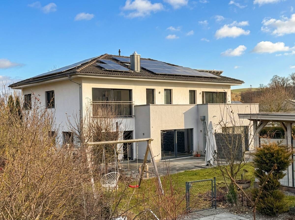 Immobilie in Dingolfing - Bezugsfreies Wohnhaus mit Einliegerwohnung in Dingolfing - Bild 2