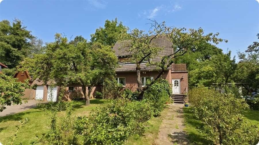 Immobilie in Nienhagen - Nienhagen Papenhorst - noch im Frühjahr einziehen - 3-Familienhaus - Doppelgarage und Garten - Bild 3