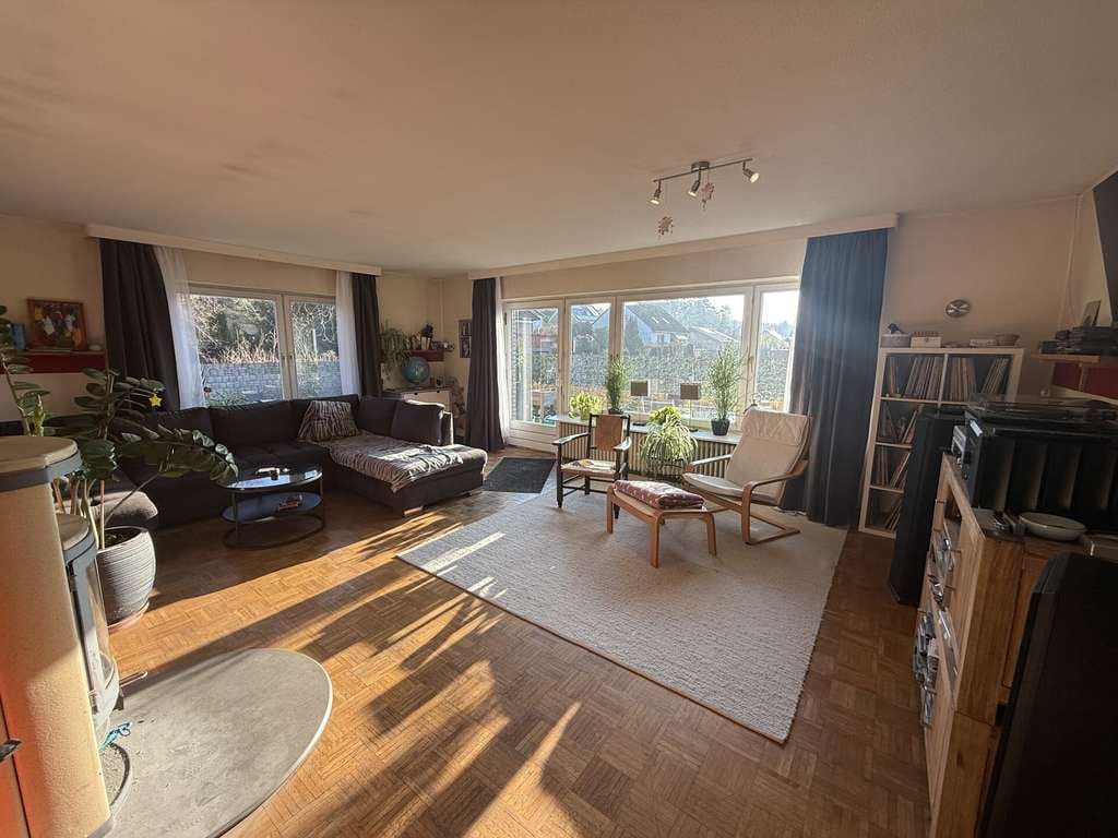 Immobilie in Bleckede - Charmanter Bungalow mit Garten und Ausbaupotenzial in elbnaher Lage - Bild 1