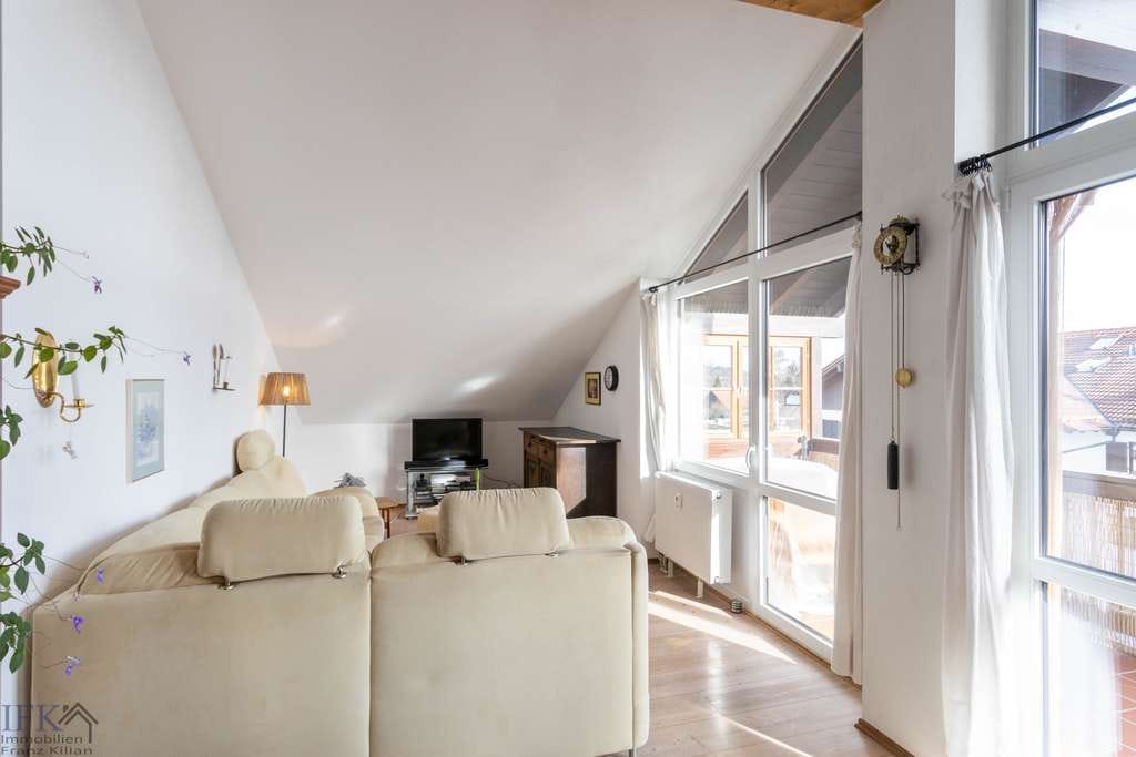 Immobilie in Peißenberg - Gemütliche 4-Zimmer-Dachgeschoßwohnung in Peißenberg Wörth - Bild 1