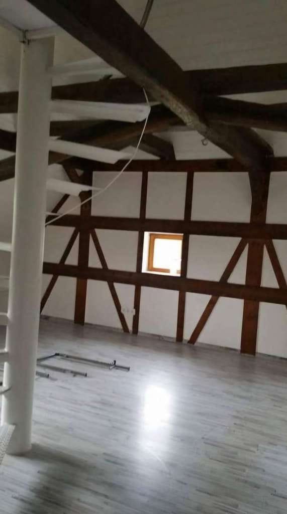 Immobilie in Oberderdingen - Großzügiges Wohnen unterm Fachwerk - Charmante 4 Zimmer-Wohnung in Oberderdingen! - Bild 1