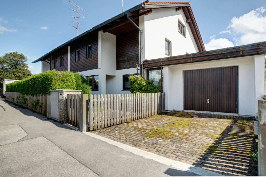 Immobilie in Vaterstetten - Eine gute Wahl!
Ansprechende DHH mit Süd/West Garten, Terrasse und Balkon in zentraler Lage/Baldham - Bild 4