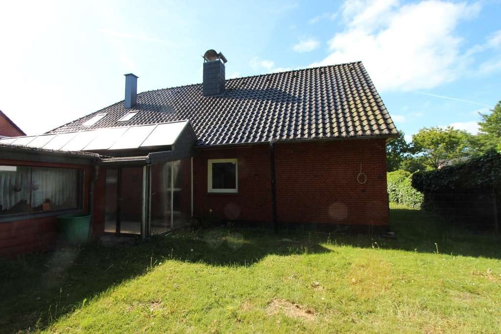 Immobilie in Leck - Energetisch aufwendig modernisiertes Wohnhaus mit 2 Wohneinheiten auf großzügigem Grundstück - Bild 4