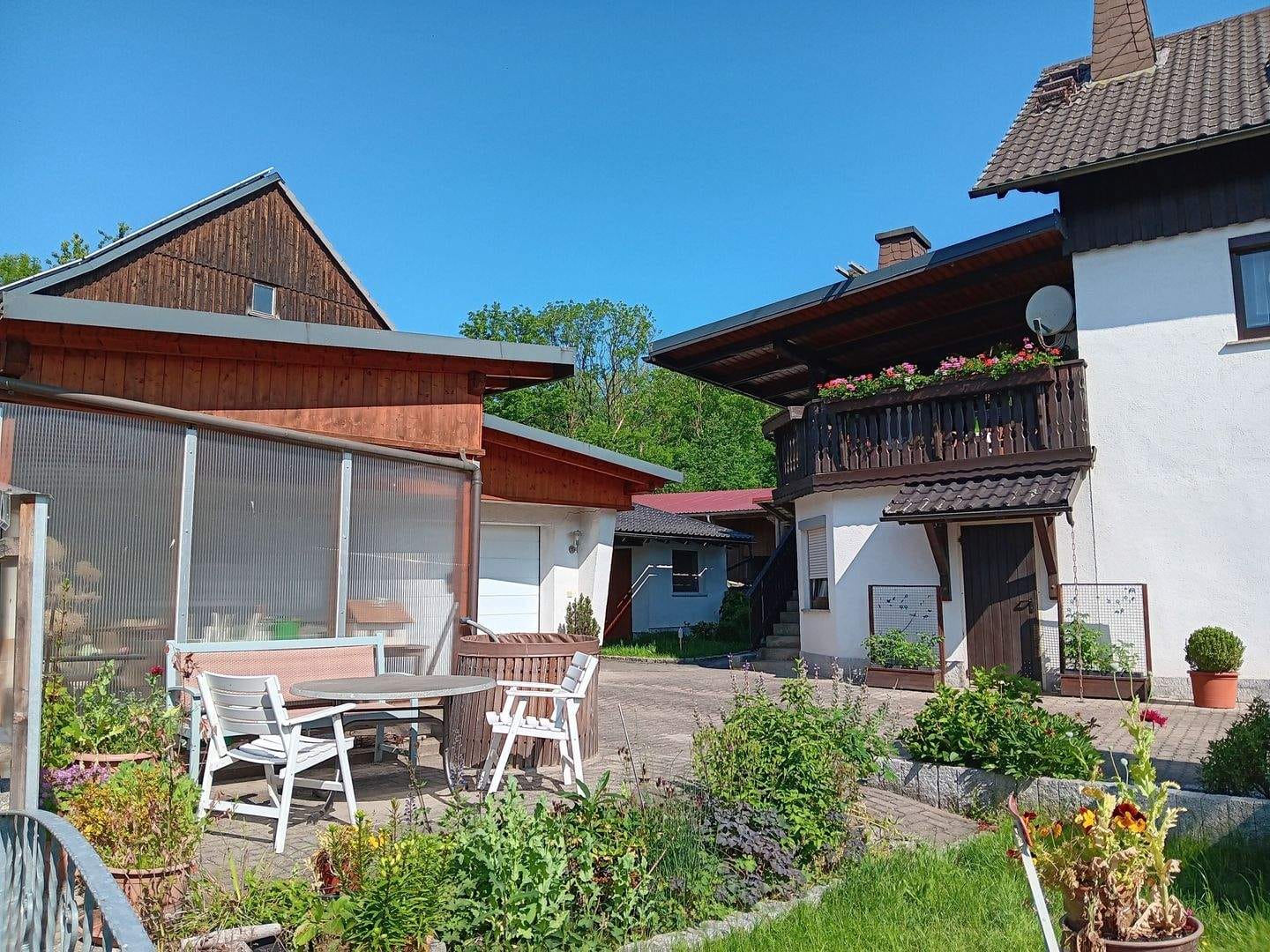 Immobilie in Pressig - Eigentumswohnung mit Garage und Stellplatz in Rothenkirchen! Günstiger als Miete! Hier können Sie sofort Einziehen!  - Bild 3