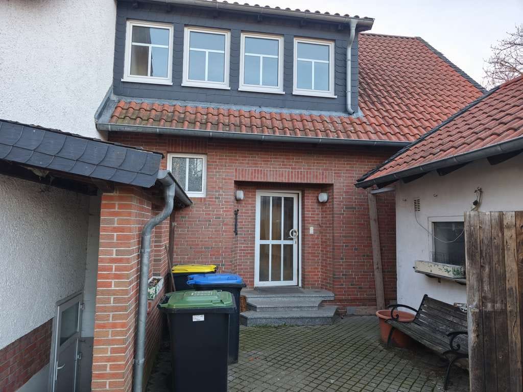 Immobilie in Schöppenstedt - Viel Platz für den Alltag in diesem Einfamilienhaus in Schöppenstedt - Bild 0