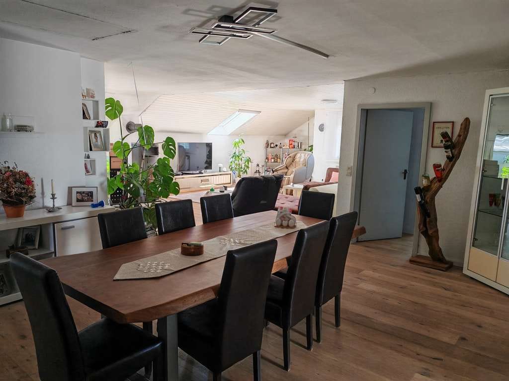 Immobilie in Essingen - Viel Platz für Ihre Ideen: 5,5-Zimmer-Wohnung in Essingen - Bild 4