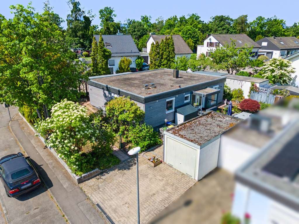 Immobilie in Mönsheim - Hochwertig kernsanierter Bungalow in ruhiger Ortsrandlage von Mönsheim - Bild 0