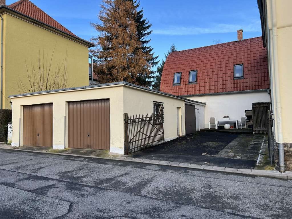 Immobilie in Coburg - Ca. 8% Rendite , 4 Wohnungen, 2 Garagen, 1 Lager - Bild 4