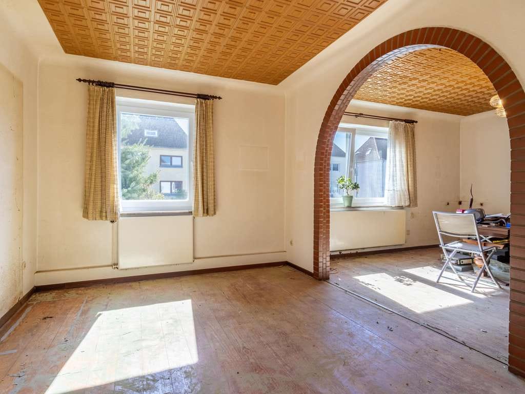 Immobilie in Elmshorn - Ihr Projekt zum Traumhaus – viel Platz & großer Garten - Bild 1