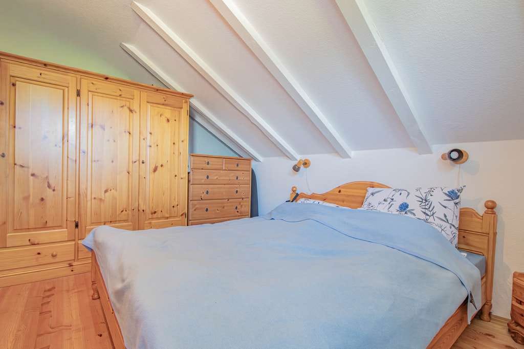 Immobilie in Ühlingen-Birkendorf - 3-Zimmer Dachgeschosswohnung 
mit zwei Balkonen und Galerie
Wohnen nahe Wiesen und Wald in Ühlinge - Bild 4