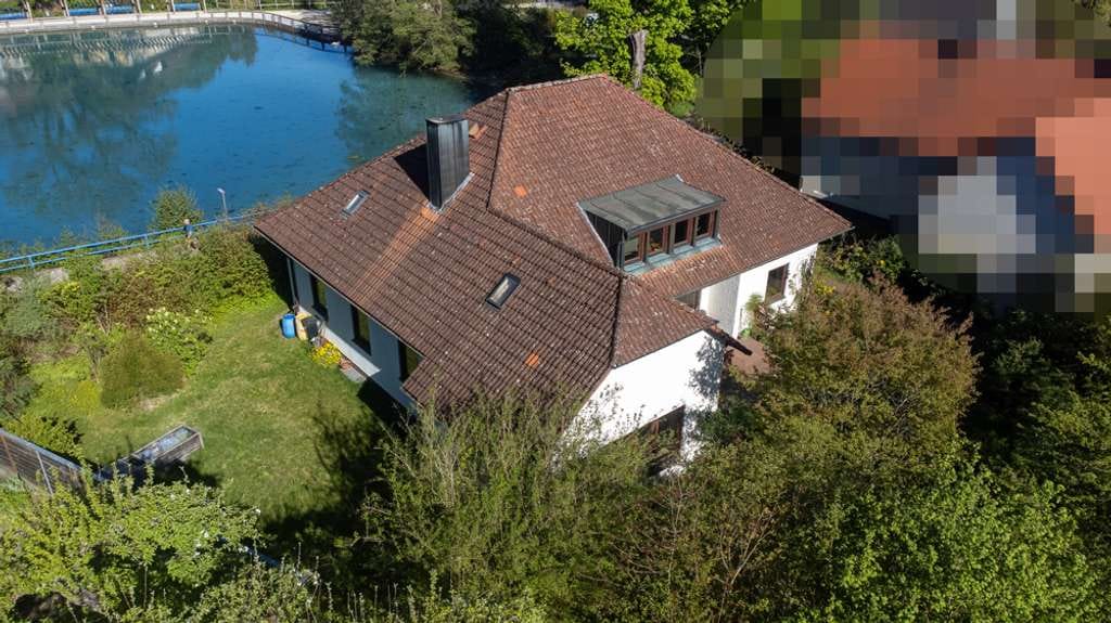 Immobilie in Sulzbach-Rosenberg - Attraktives Wohnhaus mit 222 m² nahe Altstadt, Bahnhof und Stadtpark in Sulzbach-Rosenberg - Bild 2