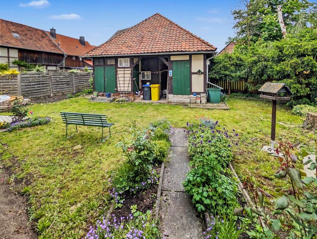 Immobilie in Nordharz - Ruhig, idyllisch, denkmalgeschützt und perfekt für Familien: Reihenendhaus im Herzen von Veckenstedt - Bild 3