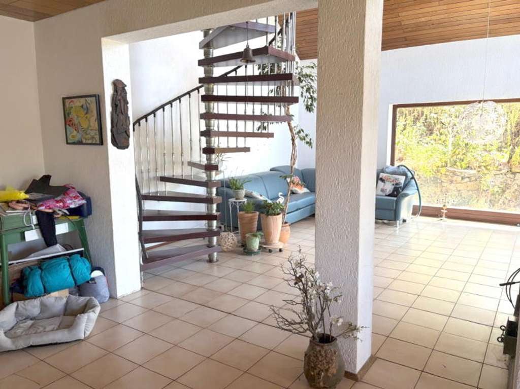 Immobilie in Neuenstadt am Kocher - Nach Renovierung ein Traum für die Großfamilie - Bild 0