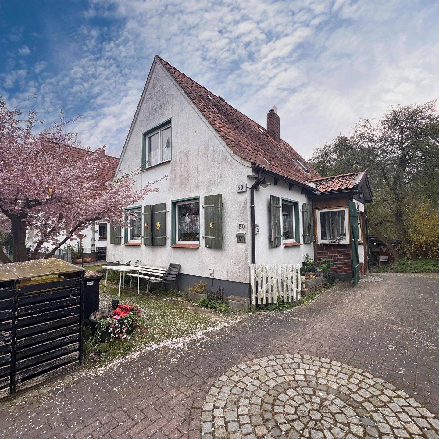 Immobilie in Bad Oldesloe - Gemütliches Haus mit viel Grundstück auf Erbpachtbasiss - Bild 0