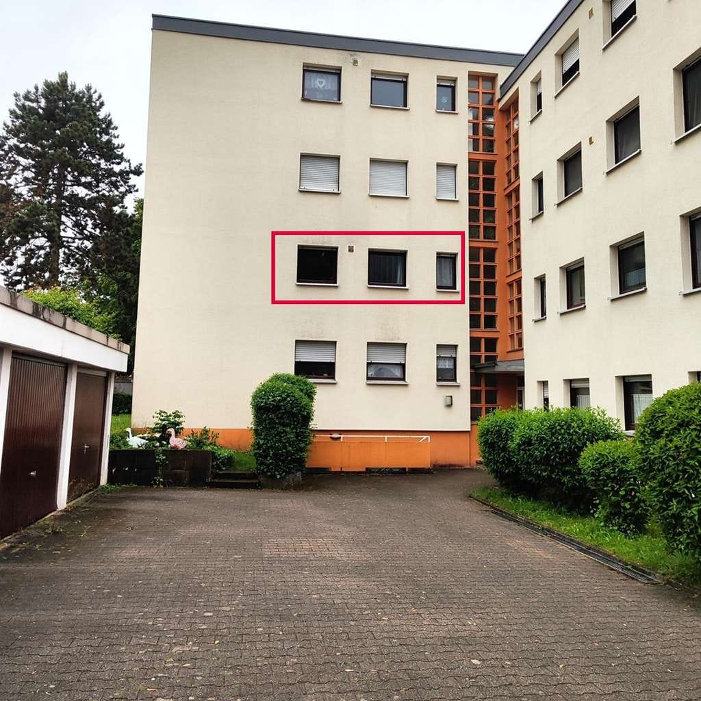 Immobilie in Allmersbach im Tal - Frei ab sofort - Charmante 3,5-Zimmer-Wohnung mit Balkon und Garage! - Bild 2