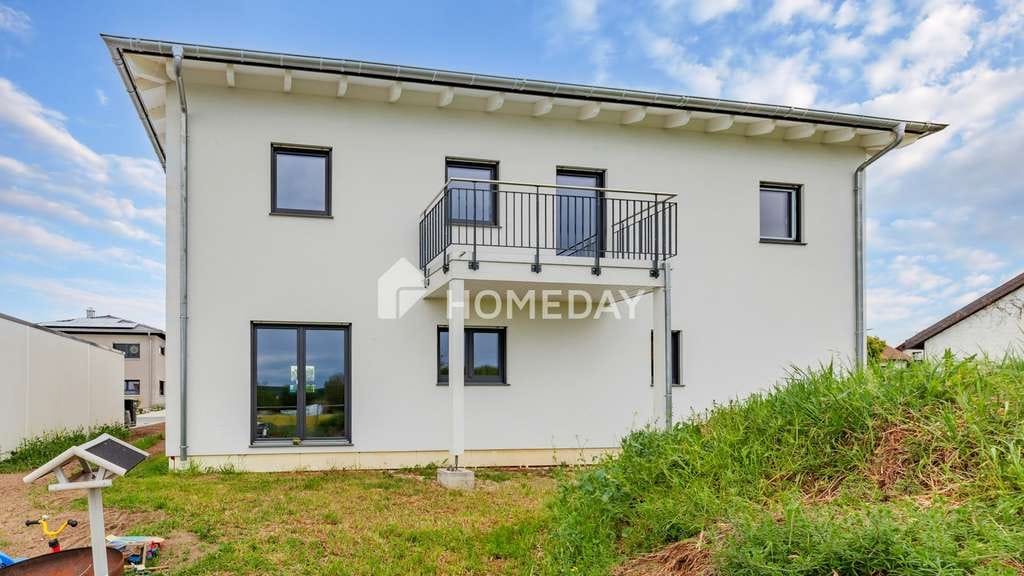 Immobilie in Scheßlitz - Raum für Visionen – Modernes Einfamilienhaus im Rohbau mit großem Grundstück in ruhiger Lage - Bild 0