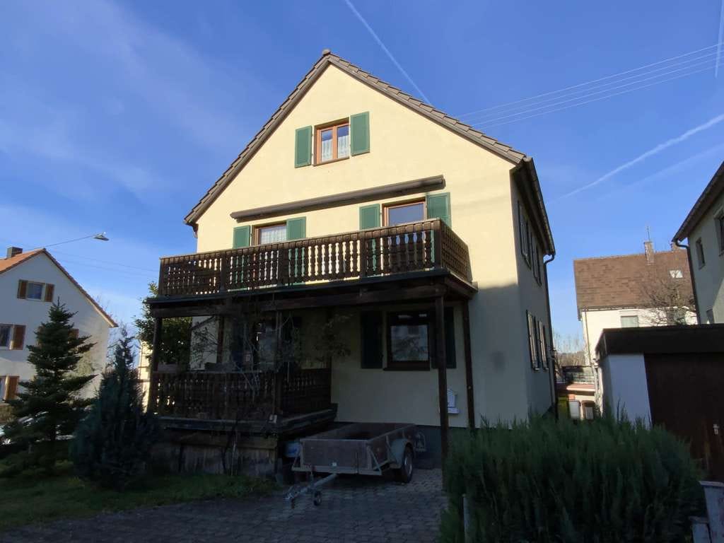 Immobilie in Schwaikheim - Ansprechendes Zweifamilienhaus in ruhiger Lage von Schwaikheim - Bild 1