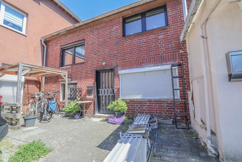 Immobilie in Korschenbroich - Gepflegte Maisonettewohnung mit Balkon, Gartenanteil und Stellplatz 
in ruhiger Wohnlage in Kleinen - Bild 2